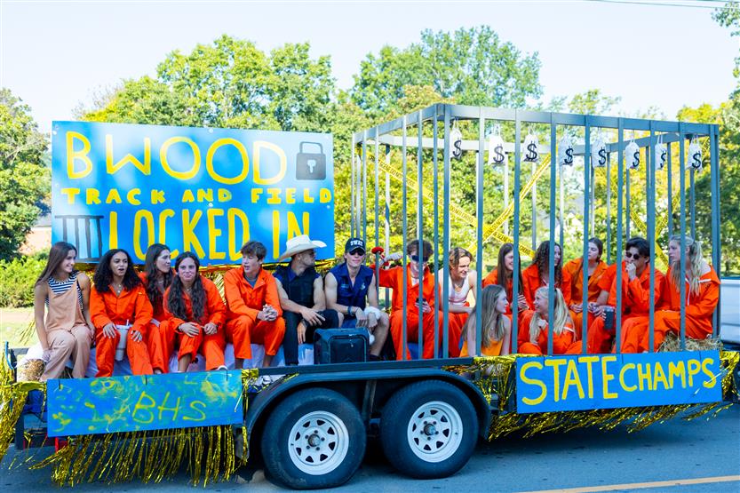 Schools celebrate homecomings